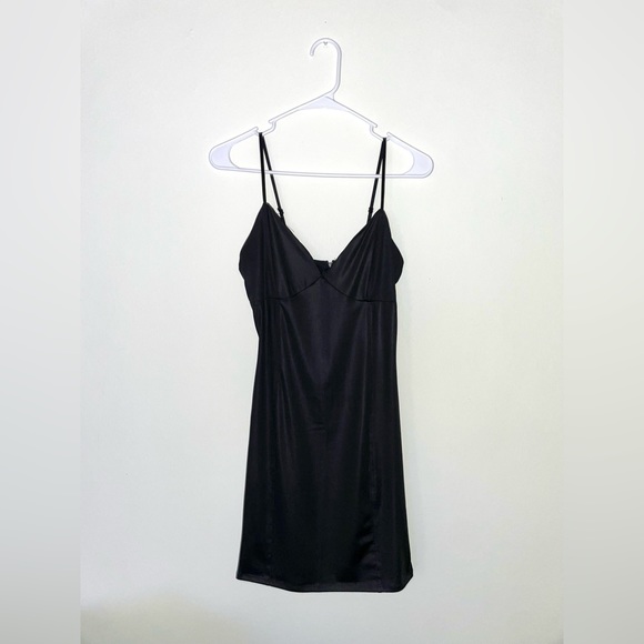 Charlotte Russe black bodycon satin slip style mini dress size M - Picture 3 of 6